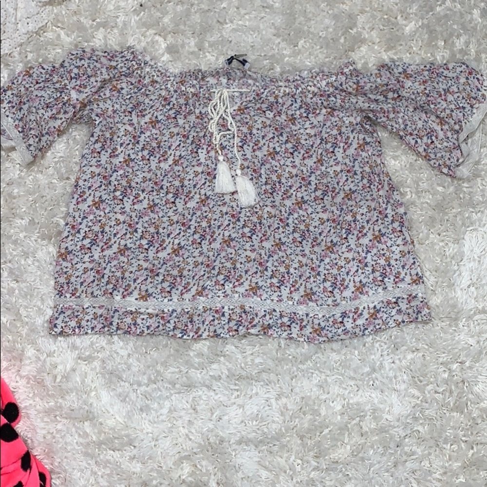 American eagle off the shoulder top